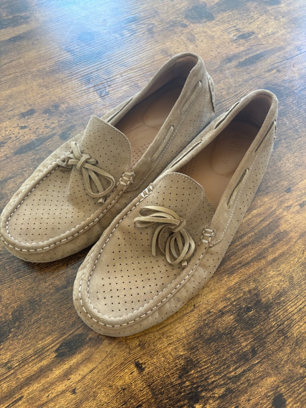 Zara Men’s Perforated Suede Tassel Loafers in Taupe - Picture 2 of 7